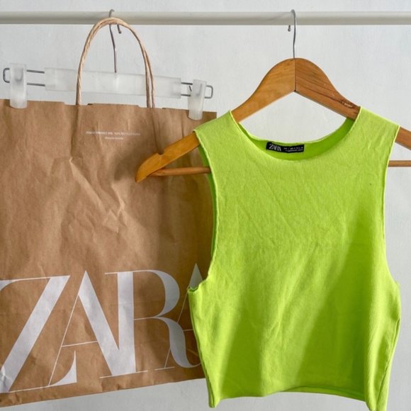 Lime Green Ribbed Tank Top - Picture 2 of 4